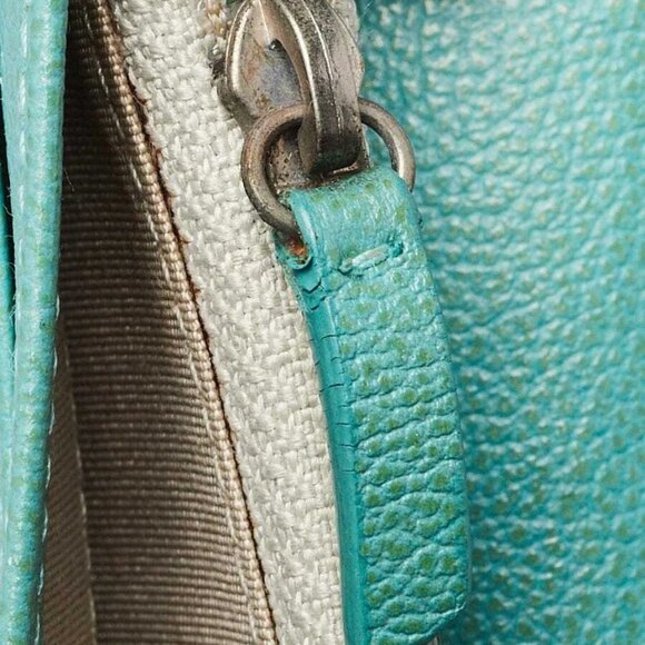 Chanel Green Leather Camellia Long Wallet - Picture 7 of 10